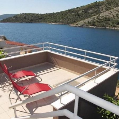 Apartments Ljubi Vinišće Esterno foto